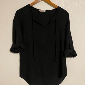 Moa Moa Black V-Neck Tie-Front Roll-Sleeve Blouse